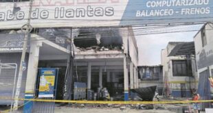 Lambayeque: Pavoroso incendio deja el local en escombros y pérdidas por más de un millón de soles